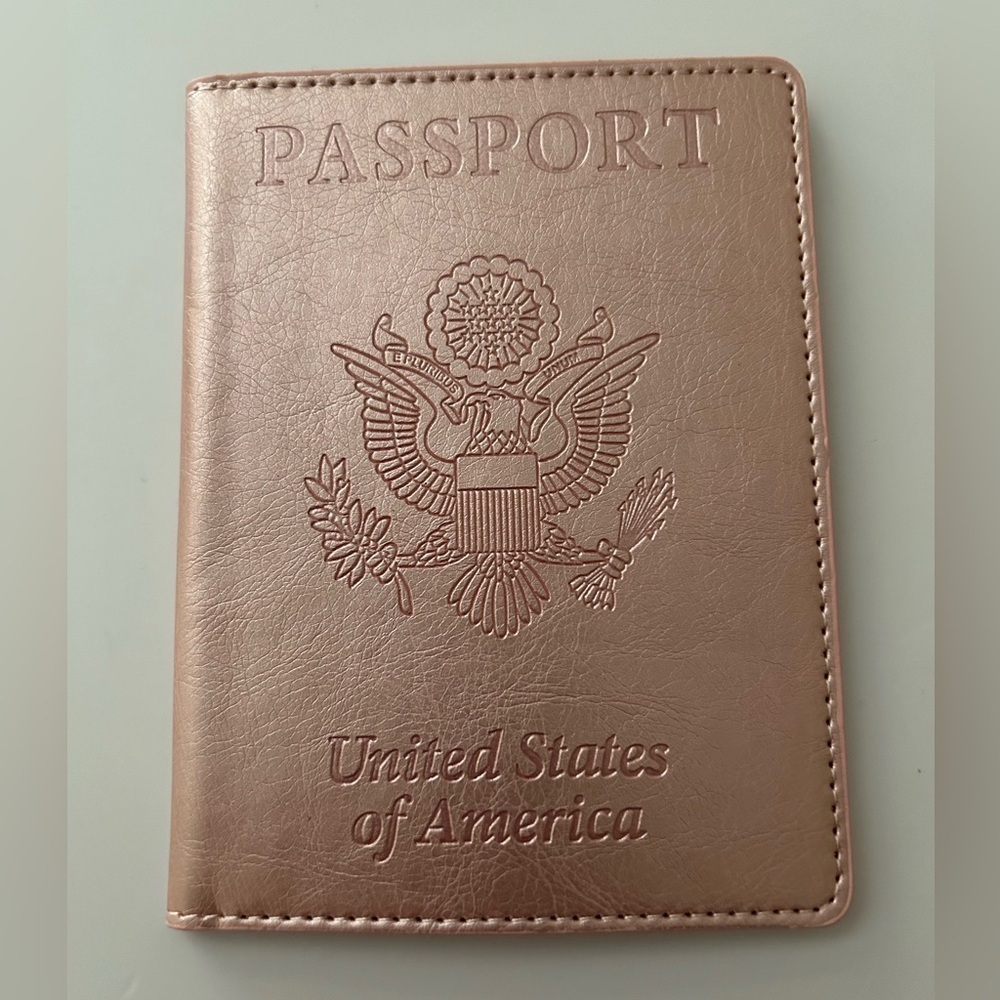 Passport Holder Cover Wallet for Travel / Pink / BRAND NEW